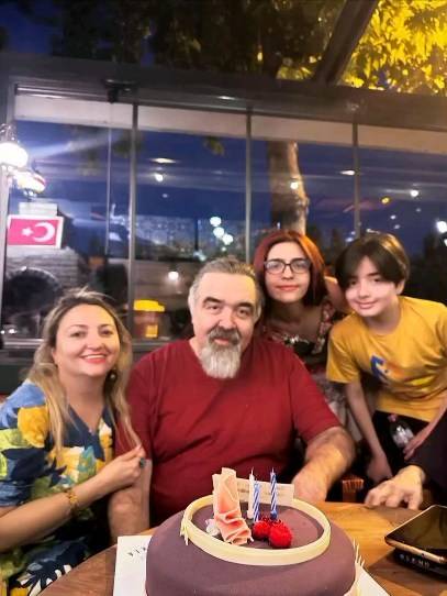Erhan Bey yeni yaşını kutladı 3